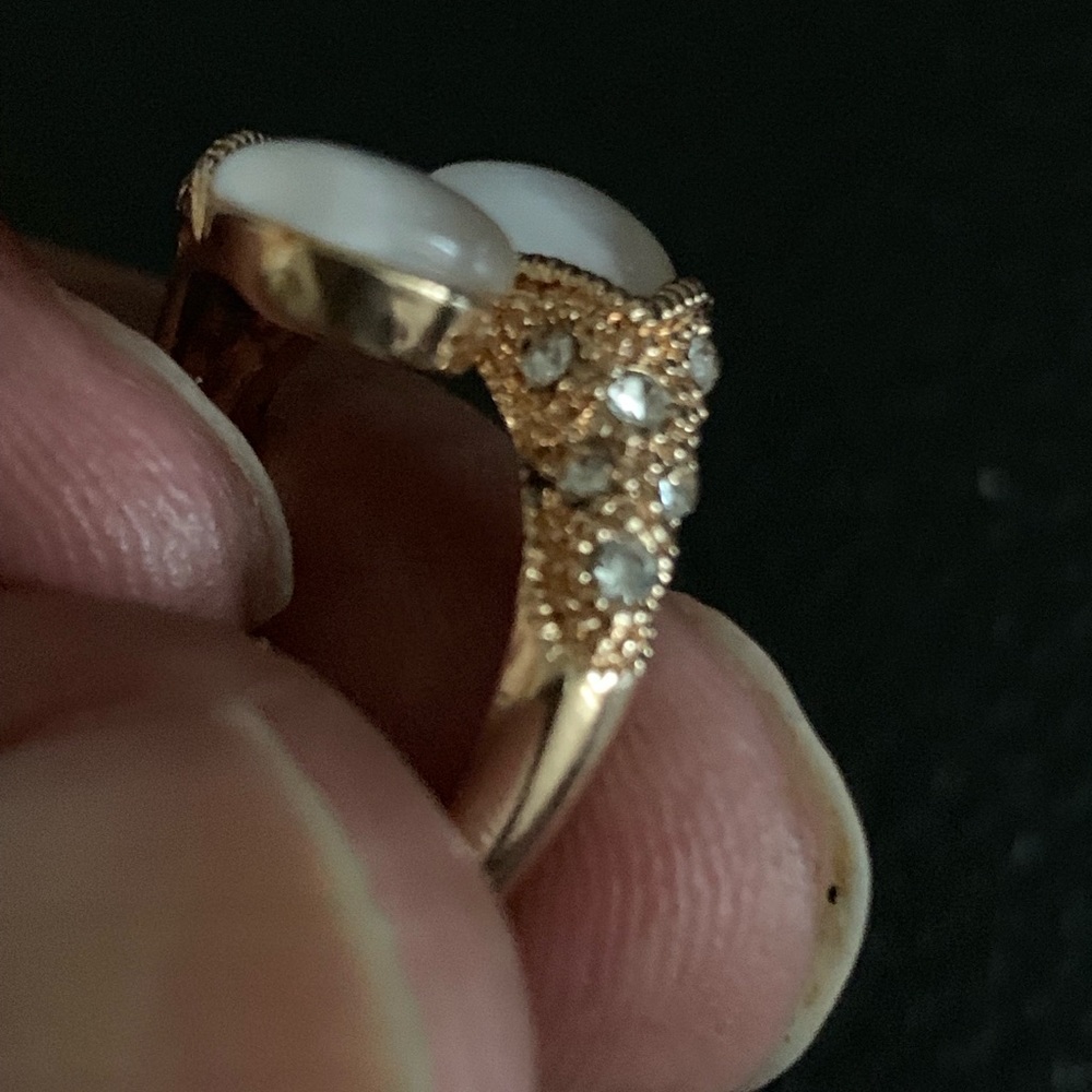 Ring - Picture 5 of 8